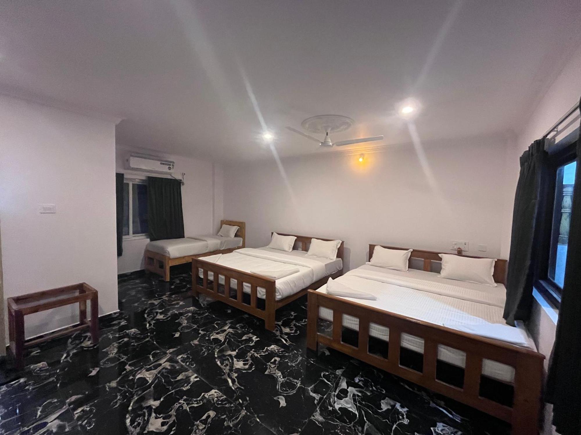 Anand Beach Guesthouse By Moonrocks Mahábalipuram Kültér fotó